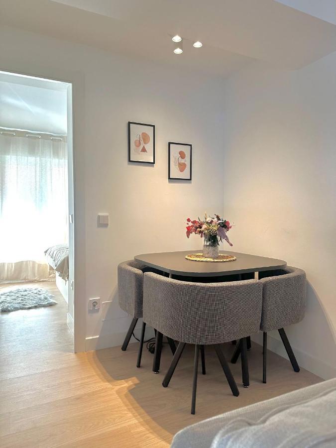 Private Room In A Shared Apartment, Habitacion Privada En Un Apartamento Compartido En Pacifico, Madrid Kültér fotó